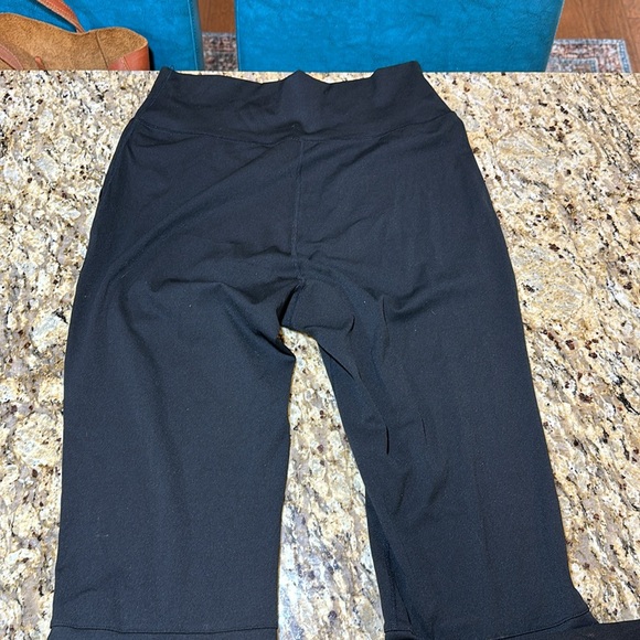 Size L ruffle hem ankle stretch pants - Picture 5 of 5